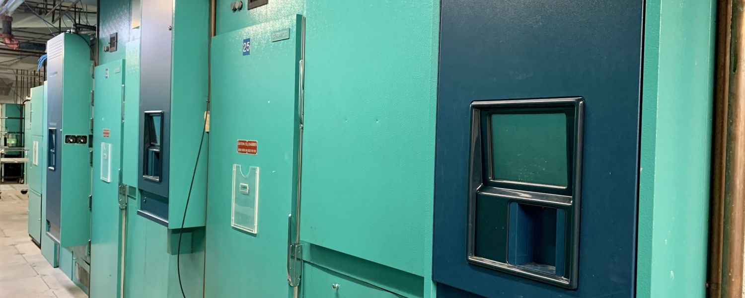 Queen's Phytotron Growth Chamber