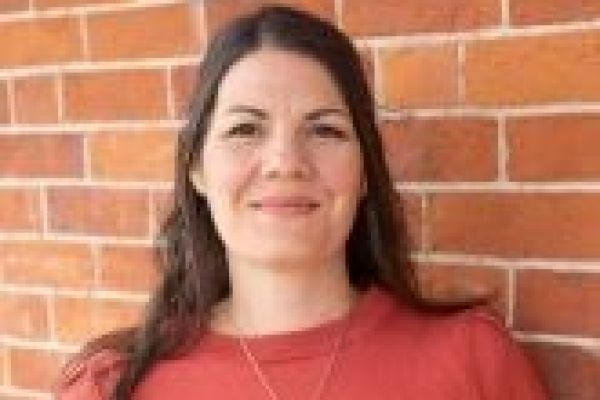 Darlene Davis, Manager